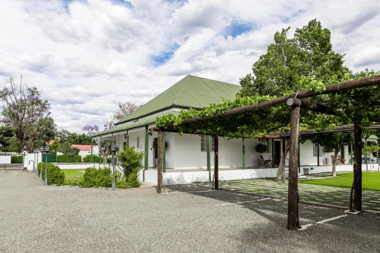 Victorian Square Guesthouse Храфф-Рейнет Экстерьер фото