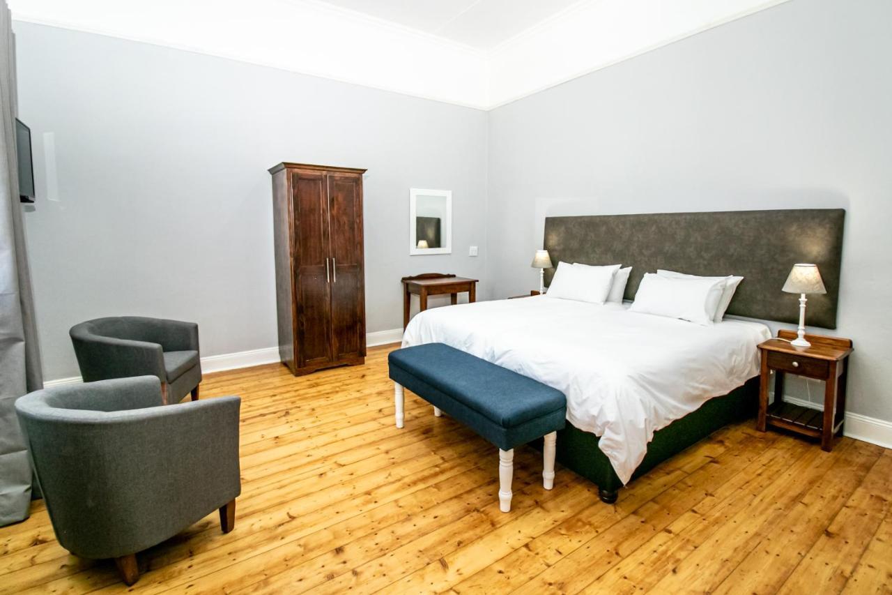 Victorian Square Guesthouse Храфф-Рейнет Экстерьер фото